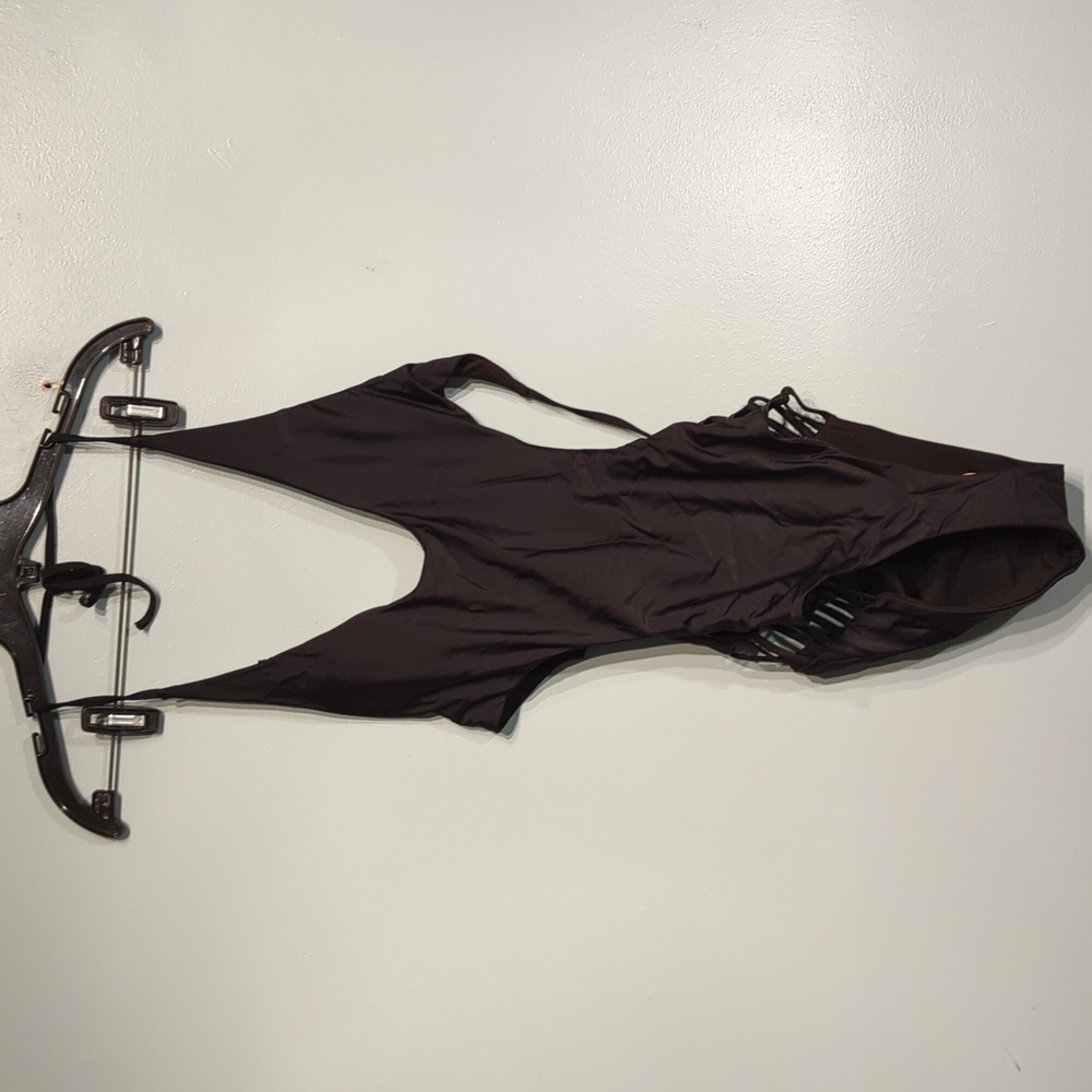 Matte swim one piece size large